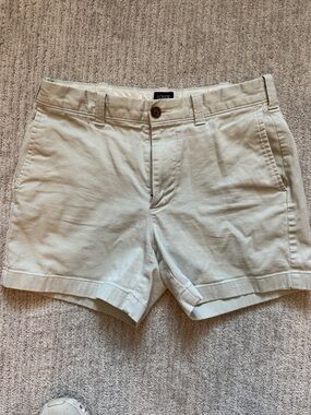 J. Crew Men’s 30 inch waist Light Cream Chino 5 inch Shorts